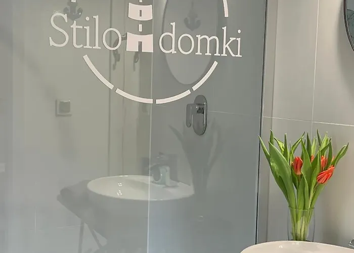 Δωμάτια σε οικογενειακή κατοικία Stilo Sasino