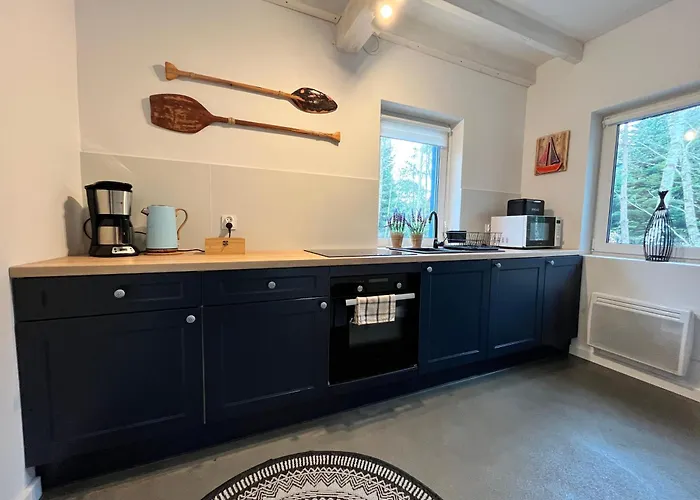 Δωμάτια σε οικογενειακή κατοικία Stilo Sasino